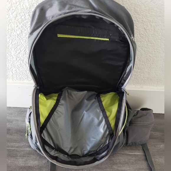INOV-8 | Race Pro 12 & Terra-X 2 Hydration Backpack Bundle